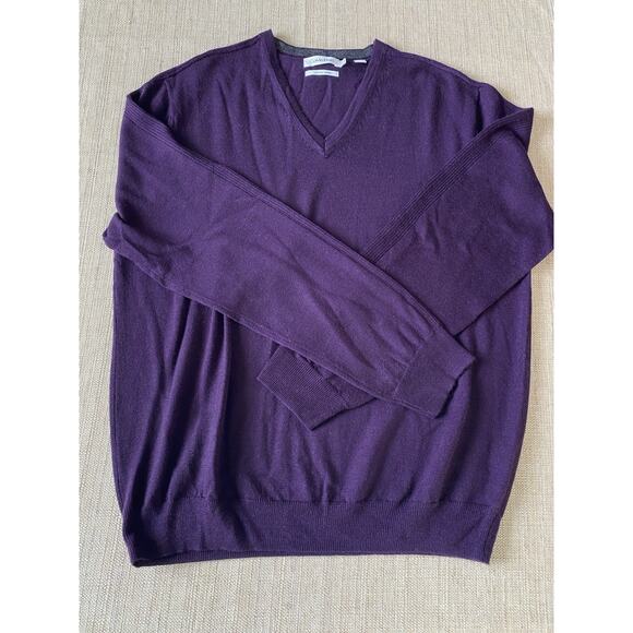 CALVIN KLEIN 100% Merino Wool Purple V Neck Sweater L - Picture 1 of 5